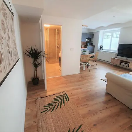 Pb - 1 - Stilvoll Eingerichtetes Im Herzen Senftenbergs Apartment *